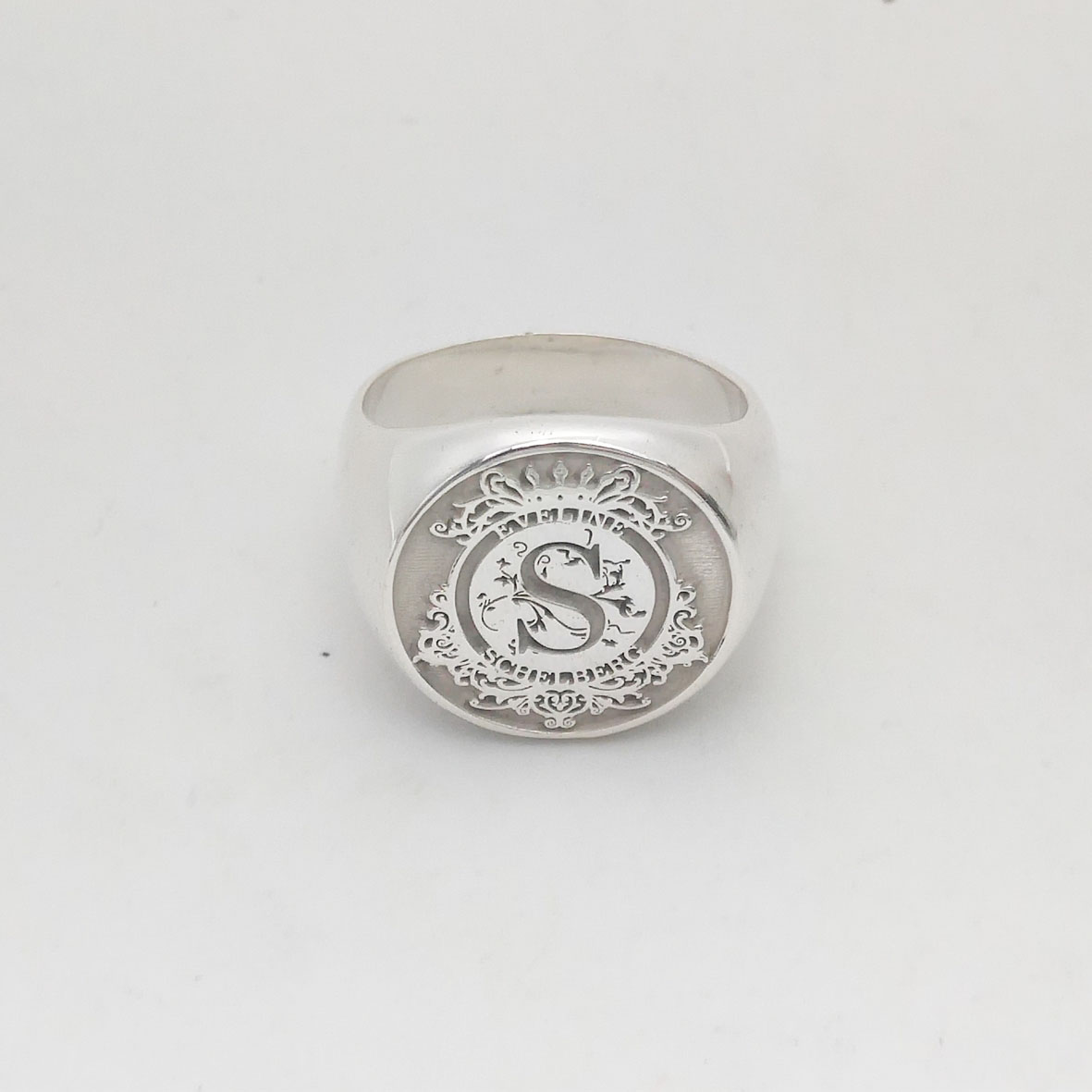 Custom Engraved 17mm Round Top - Embroidery Alphabet incelemesi ve fiyatı